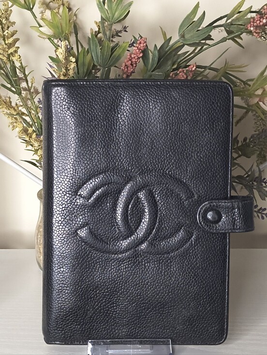 CHANEL Handbags - Chanel Vintage Medium Caviar CC Agenda Planner Black Gold Rings Made in France